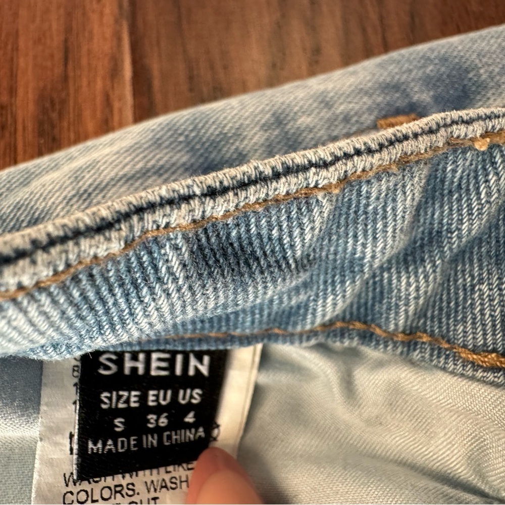 Wide Leg Jeans Size 4 - Picture 2 of 3